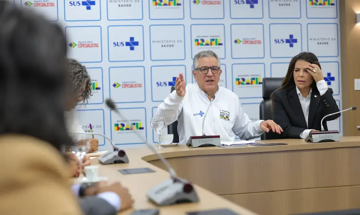 Saúde confirma compra de vacinas contra vírus sincicial para gestantes