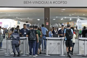 Cop30 avança em pontos-chave, mas mantém lacunas críticas