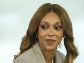 Bolsonaro é citado após denúncia de uso de celular em visita de deputado