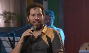 Tributo a Paulinho da Viola no Samba na Gamboa celebra trajetória