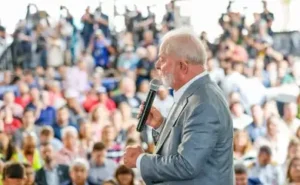 Acidente no Rodoanel deixa quatro mortos após carro cair de viaduto