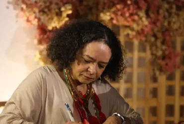 ABL recebe Ana Maria Gonçalves como primeira mulher negra imortal