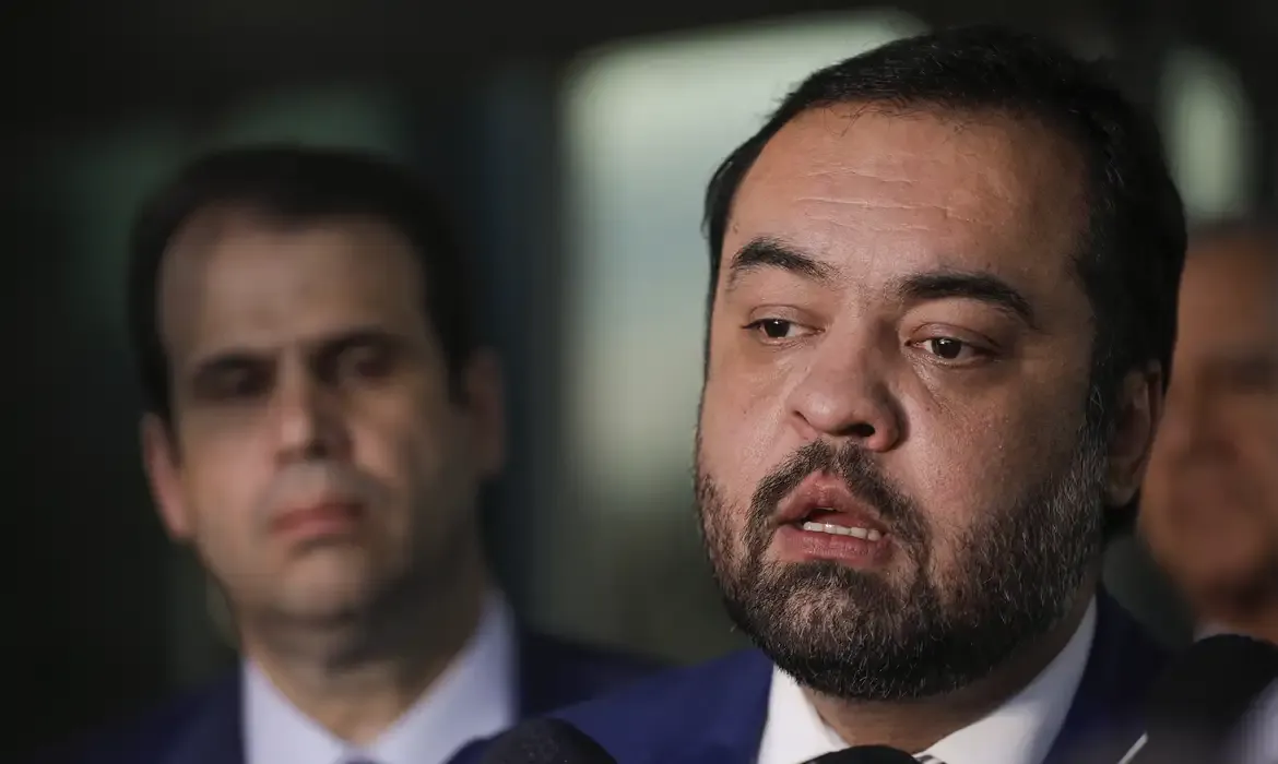 Ministra do TSE vota pela cassação do governador Cláudio Castro por abuso de poder