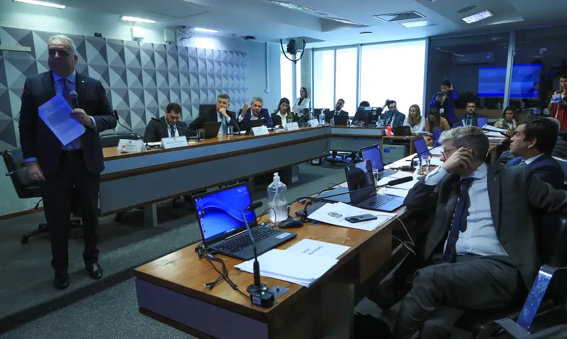 CPMI do INSS adia convocação de Jorge Messias por falta de consenso