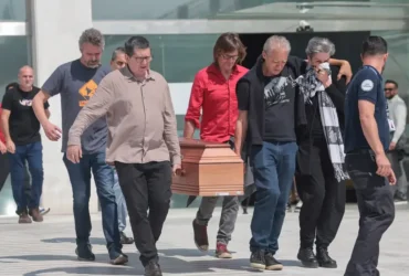 Velório de Paulo Frateschi reúne amigos, familiares e políticos em homenagem