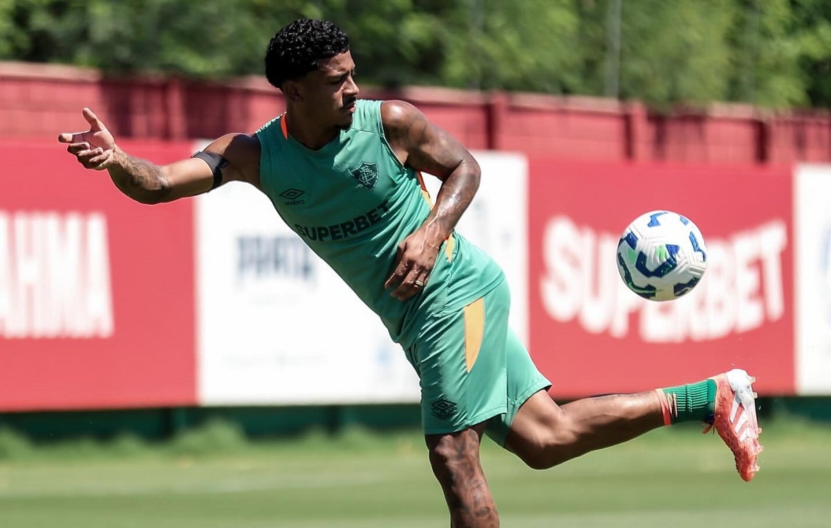 Grêmio x Fluminense: onde assistir, escalações e tudo sobre o duelo decisivo do Brasileirão. Imagem: @lucasmerconphotosFFC Grêmio x Fluminense: onde assistir, escalações e tudo sobre o duelo decisivo do Brasileirão. Imagem: @lucasmerconphotosFFC