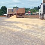 Acidente ocorreu em frente à unidade da 3 Tentos; apesar do impacto, nenhum dos motoristas ficou ferido