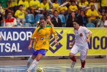 Luciléia celebra Copa com destaque no futsal feminino