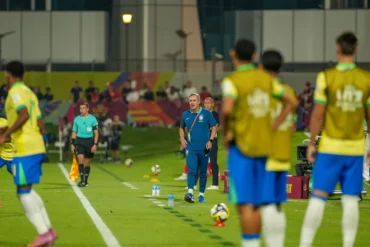 Brasil Sub-17 avança em equilíbrio emocional