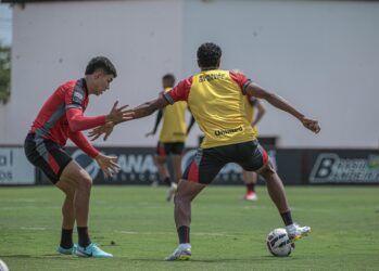 Atlético-GO x Operário: onde assistir, escalações e tudo sobre o jogo da penúltima rodada da Série B 2025. Imagem: Bruno Corsino