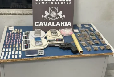 Cavalaria da PM prende dupla por tráfico em Sinop