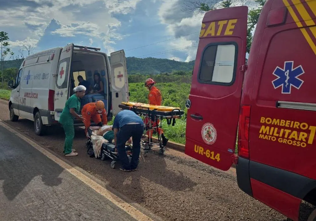 Bombeiros atendem vítima de acidente na BR-158 em Confresa