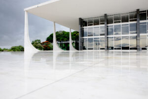 Decisão do STF- Ministro Dias Toffoli suspende lei de Mato Grosso sobre execução obrigatória de emendas parlamentares