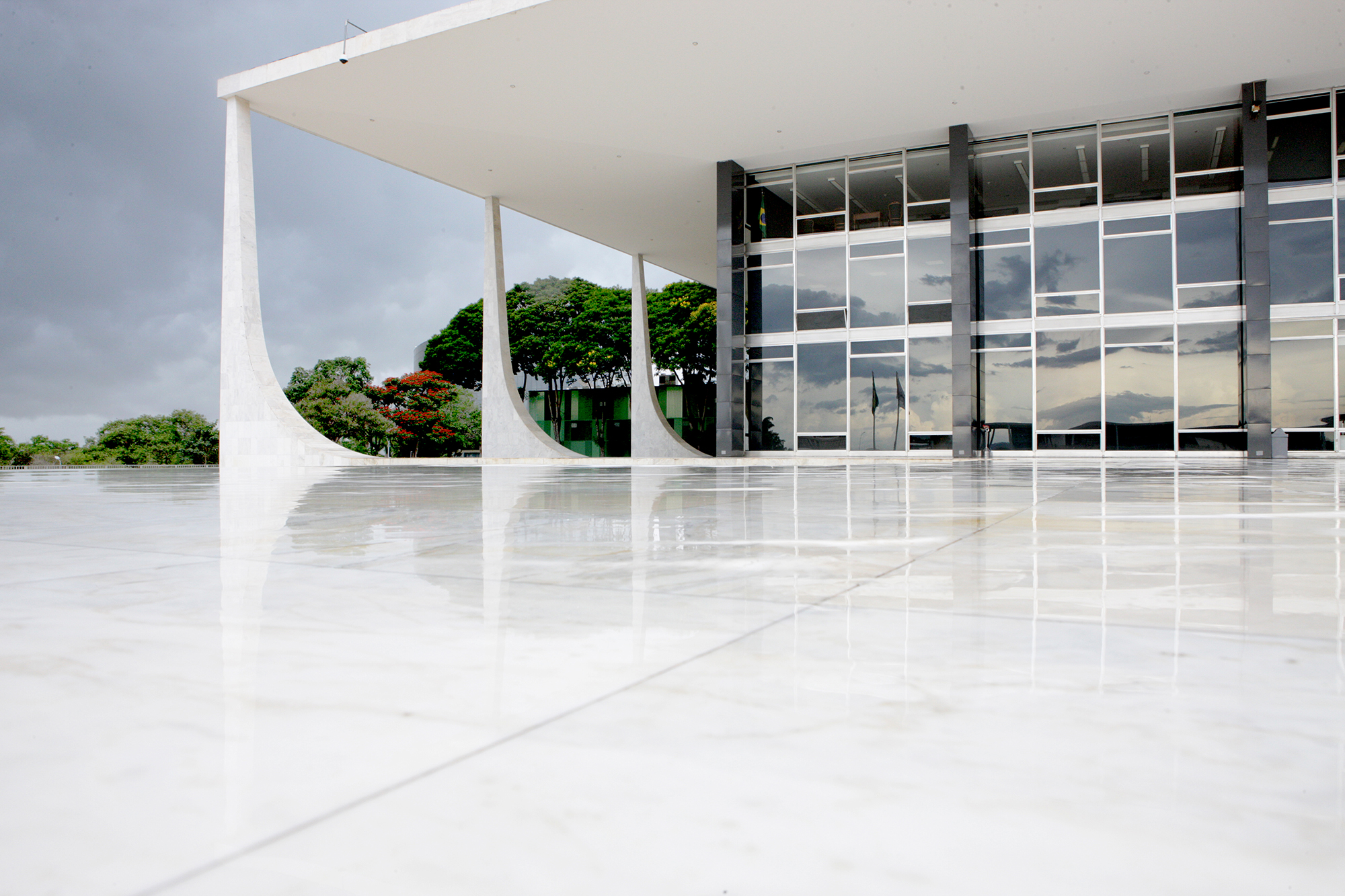 Decisão do STF- Ministro Dias Toffoli suspende lei de Mato Grosso sobre execução obrigatória de emendas parlamentares