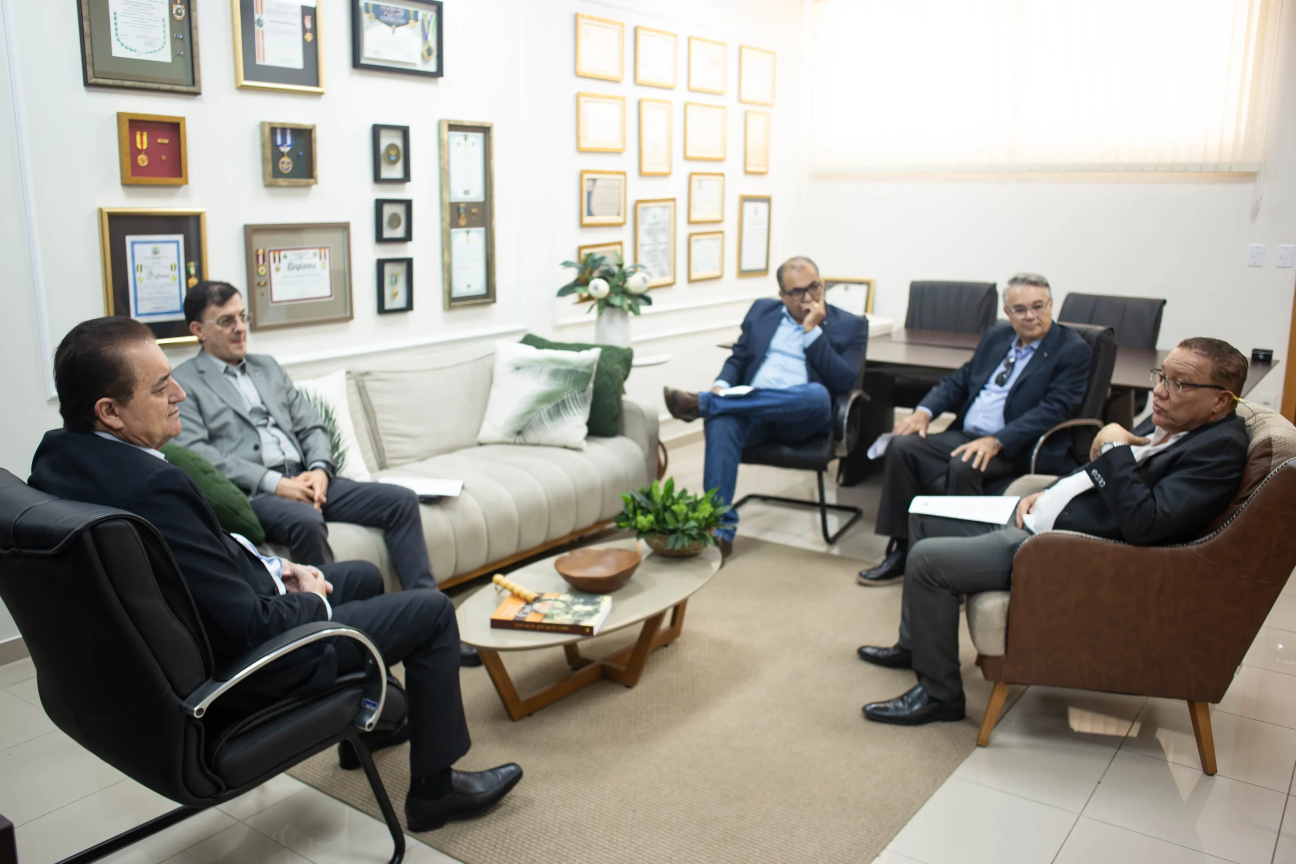 Debate sobre Bíblia nas escolas avança na AL