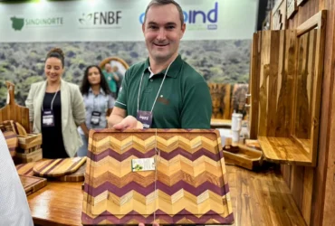 Setor de base florestal marca presença na Expoind com estande e palestra sobre rastreabilidade da madeira
