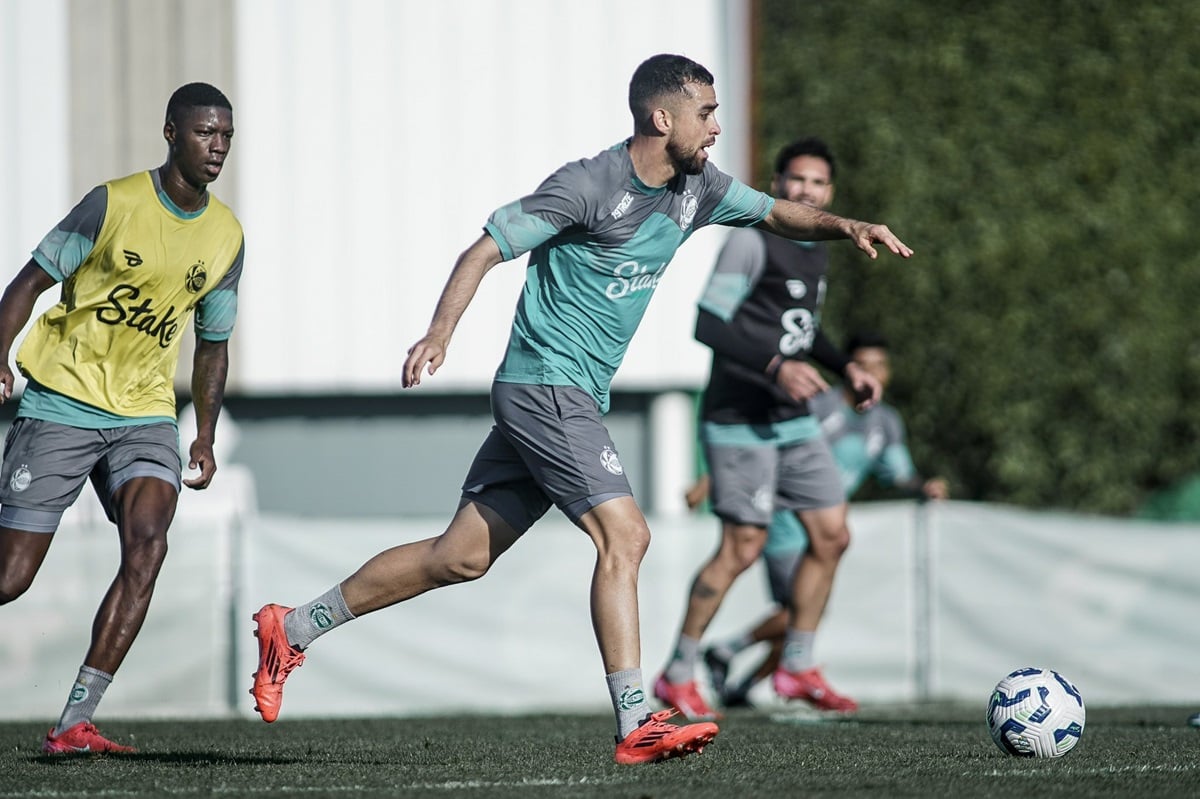 Juventude x Bahia: onde assistir, escalações e tudo sobre o duelo decisivo pela 36ª rodada. Imagem: Fernando Alves/ECJ