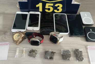 Ocorrências registradas incluíram flagrante de tráfico, acidente de trânsito, perturbação do sossego e ações preventivas de patrulhamento em vários bairros da cidade