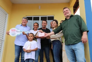 Famílias recebem casas pelo SER Família Habitação em Novo São Joaquim