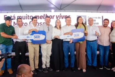 MT entrega 35 veículos para fortalecer assistência social