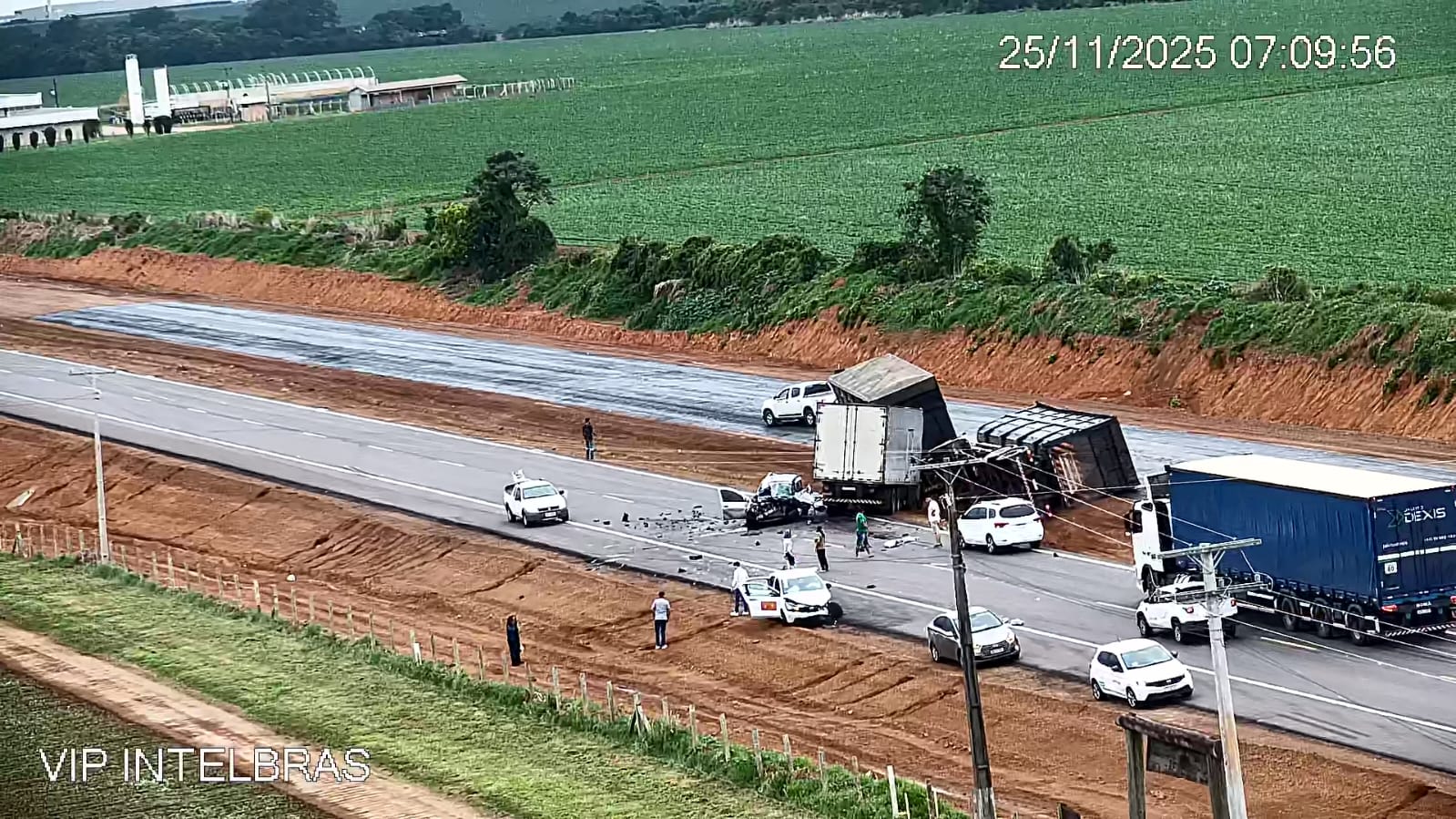 Acidente ocorreu em trecho em obras entre Lucas do Rio Verde e Sorriso; pista segue totalmente interditada para trabalho da perícia
