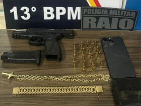 Polícia Militar apreende arma, munições e grande quantidade de cheques após fiscalização por insulfilm irregular em Lucas do Rio Verde