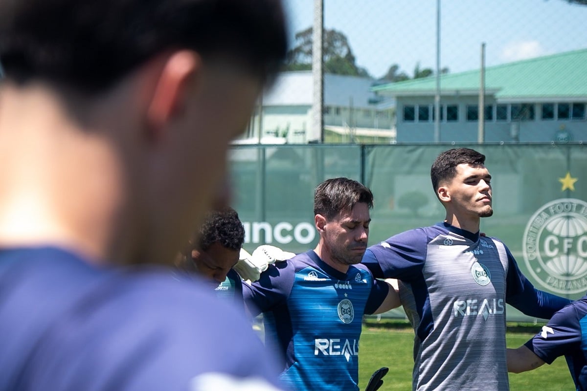 Amazonas x Coritiba: onde assistir, clima decisivo e prováveis escalações na última rodada da Série B 2025. Imagem: JP Pacheco Coritiba Amazonas x Coritiba: onde assistir, clima decisivo e prováveis escalações na última rodada da Série B 2025. Imagem: JP Pacheco Coritiba