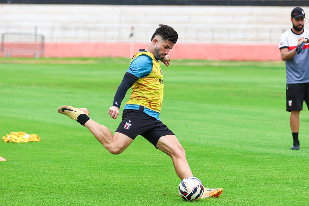 Criciúma x Botafogo-SP: onde assistir, escalações e detalhes do duelo quente na Série B. Imagem: João Victor Cristóvão Agencia Botafogo