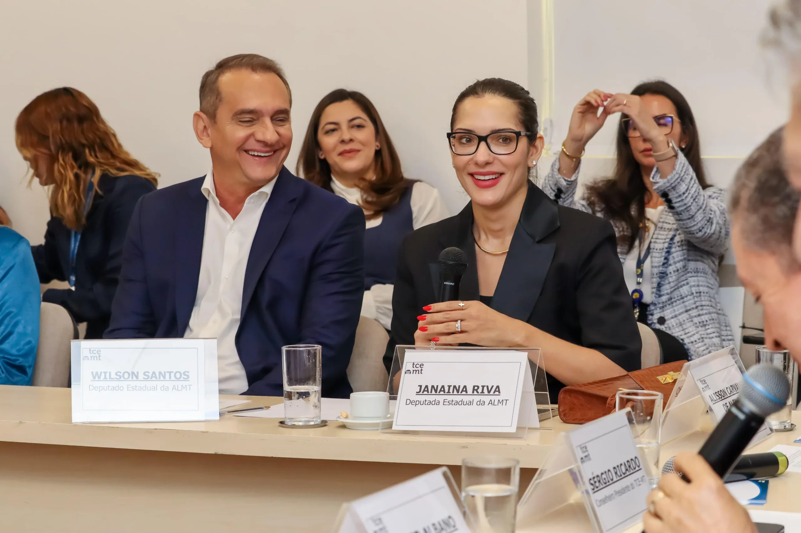 Justiça mantém decreto que suspende consignados