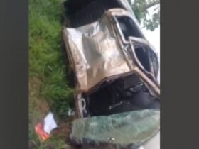 Hilux saiu da pista e capotou várias vezes; vítima chegou a ser socorrida, mas não resistiu aos ferimentos