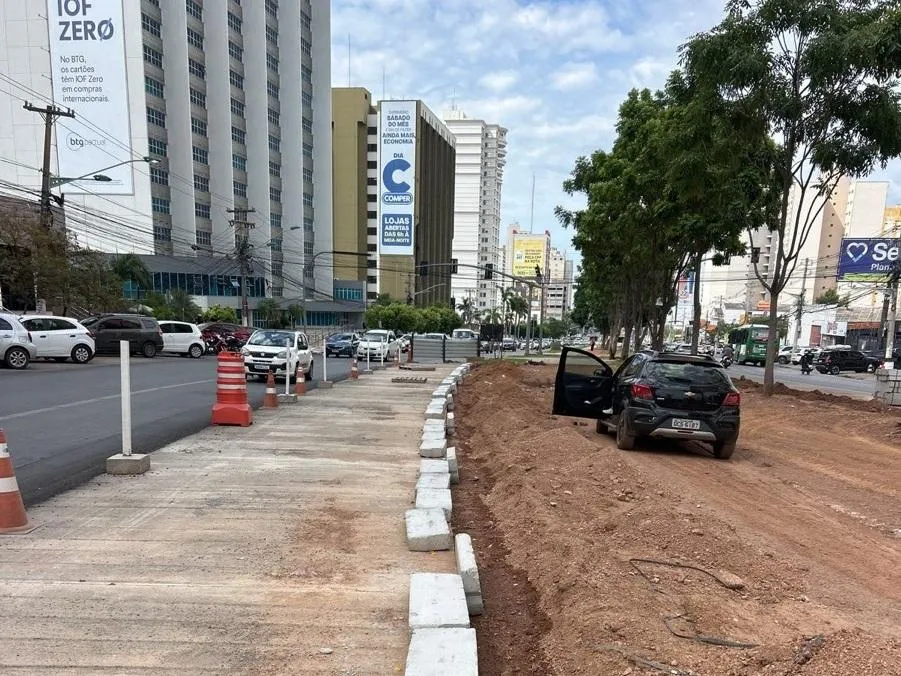 Obras do BRT avançam em Cuiabá com drenagem e asfalto