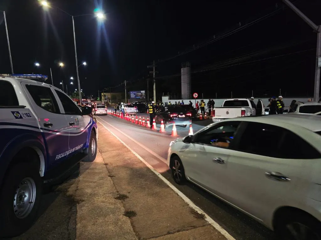 Operação Lei Seca prende dois motoristas em Cuiabá