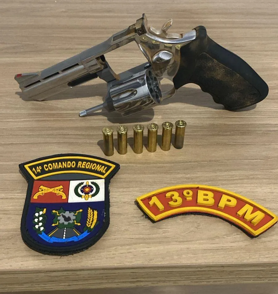 PM prende homem por dirigir alcoolizado e disparar arma em Itanhangá