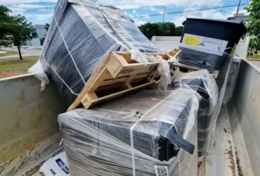 Patrulha Rural apreende caminhão com 4 toneladas de agrotóxicos