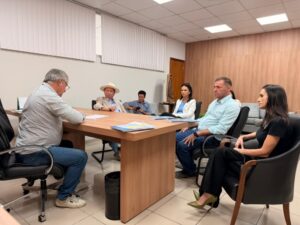 Prefeito de Sinop busca recursos em Cuiabá para reparar complexo olímpico e comprar ônibus para atletas