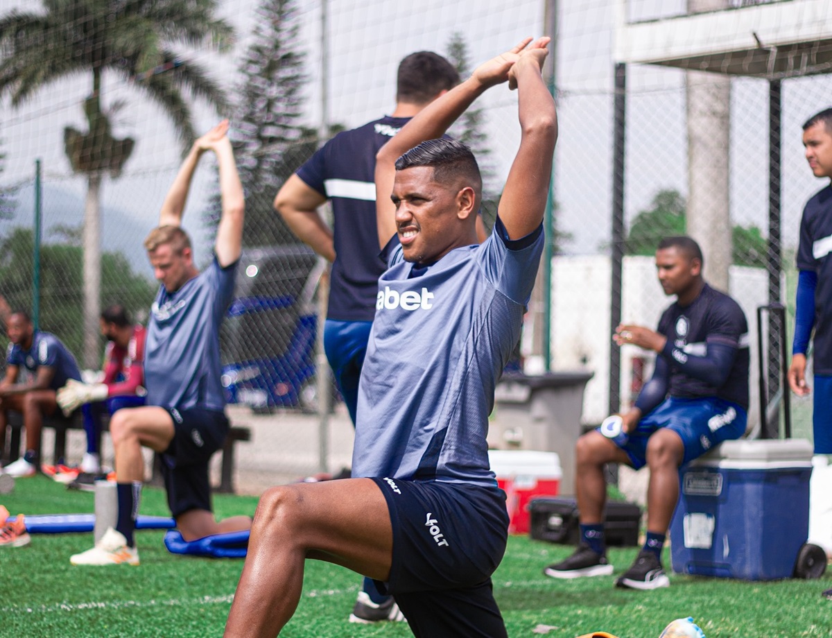 Avaí x Remo: onde assistir, escalações e tudo sobre o duelo da Série B 2025. Imagem: Raul Martins Remo