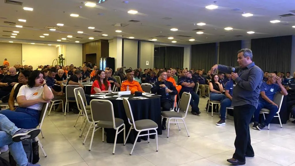 Seduc-MT reúne escolas militares para padronizar protocolos