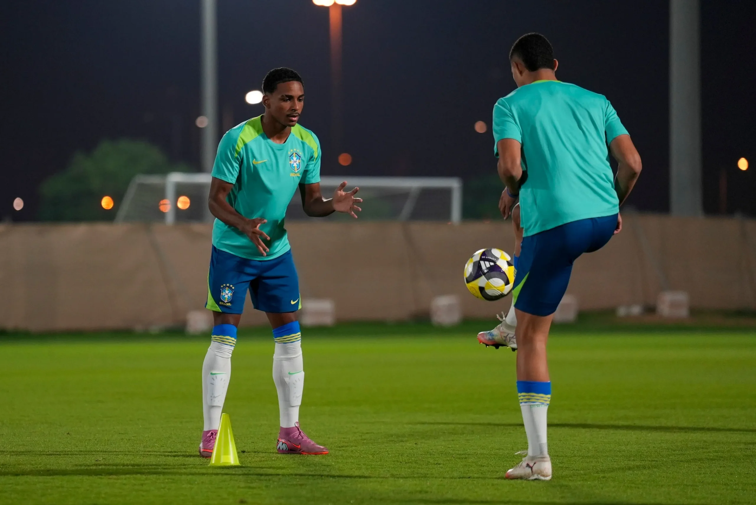 Seleção Sub-17 finaliza preparação para duelo decisivo