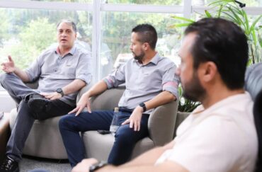 Vice-prefeito apresenta potencial de Sorriso a empresa italiana do setor de automação industrial