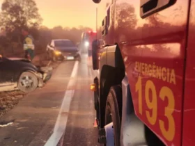 Motorista sai ileso após capotamento de caminhão na MT-418