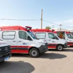 Acidente derruba poste e causa risco na serra entre Diamantino e Novo Diamantino