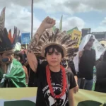 Ativista indígena cobra protagonismo na COP30 em meio a pressão por demarcação