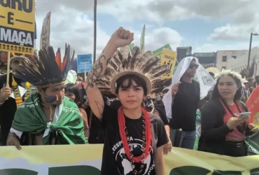 Ativista indígena cobra protagonismo na COP30 em meio a pressão por demarcação