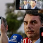 Moraes autoriza visitas dos filhos de Bolsonaro na PF