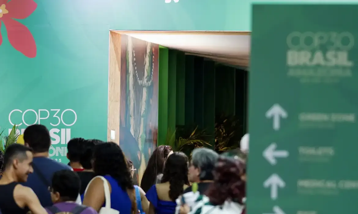 Trabalhadores pedem participação ativa na transição energética