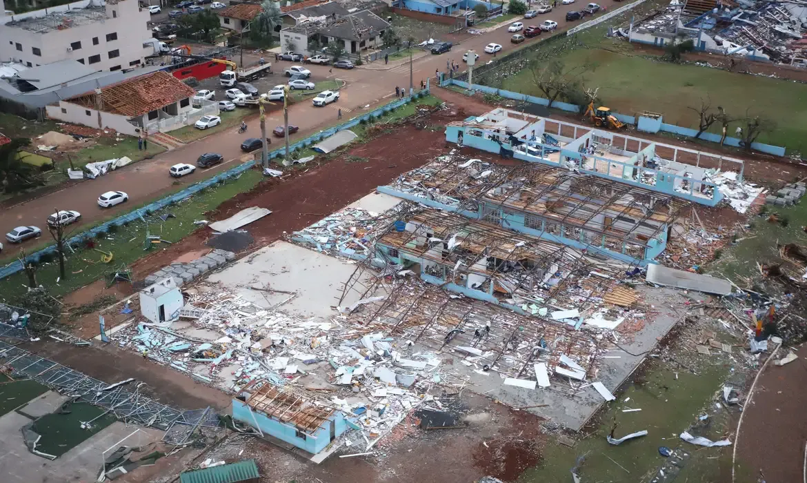 Tornados causam sétima morte confirmada no Paraná