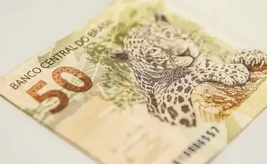 Estudantes podem escolher investimento do benefício Pé-de-Meia