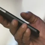 Polícia de SP realiza operação contra receptação de celulares roubados