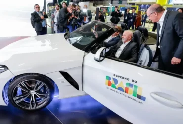 Tarifa retirada pelos EUA impulsiona relação diplomática