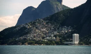 Turismo impulsiona qualificação de mototaxistas em favelas do Rio